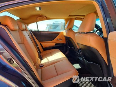 Zdjęcie 10 z 13 samochodu: 2023 LEXUS ES 300H BASE VIN:58ADA1C1XPU029005 - miniatura