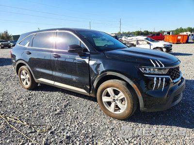 Czwarte zdjęcie samochodu z boku: 2023 KIA SORENTO LX VIN:5XYRG4LC4PG227437 - miniatura