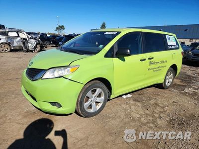 2015 TOYOTA SIENNA L 7-PASSENGER 5TDZK3DCXFS593685 - główne zdjęcie licytacji z USA - miniatura
