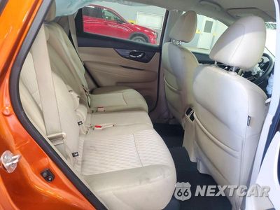 Zdjęcie 11 z 13 samochodu: 2017 NISSAN ROGUE S VIN:5N1AT2MT3HC787169 - miniatura