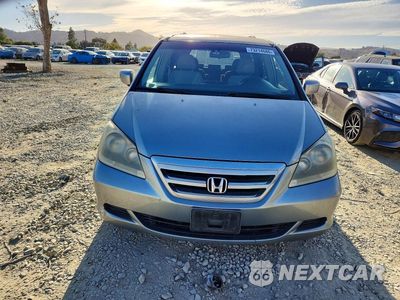 Piąte zdjęcie samochodu w środku: 2005 HONDA ODYSSEY EX VIN:5FNRL38445B082315 - miniatura
