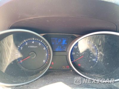 Zdjęcie 9 z 13 samochodu: 2015 HYUNDAI TUCSON SE VIN:KM8JU3AG5FU993837 - miniatura