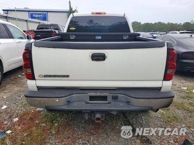 Zdjęcie 6 z 12 samochodu: 2006 CHEVROLET SILVERADO C2500 HEAVY DUTY VIN:1GCHC23D86F156636 - miniatura