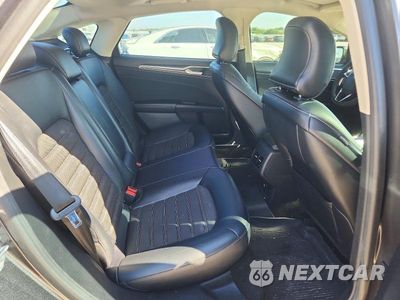 Zdjęcie 10 z 12 samochodu: 2017 FORD FUSION 4D SE VIN:3FA6P0H71HR397758 - miniatura