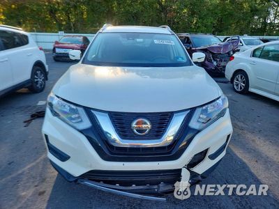 Piąte zdjęcie samochodu w środku: 2020 NISSAN ROGUE SV VIN:JN8AT2MVXLW118382 - miniatura