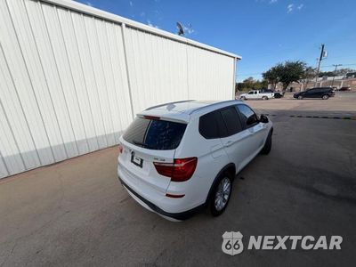 Czwarte zdjęcie samochodu z boku: 2016 BMW X3 XDRIVE28I VIN:5UXWX9C56G0D74643 - miniatura