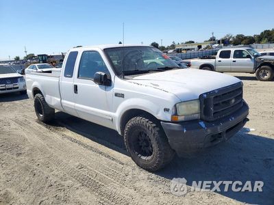 Czwarte zdjęcie samochodu z boku: 2002 FORD F250 SUPER DUTY VIN:1FTNX20S32EA79295 - miniatura