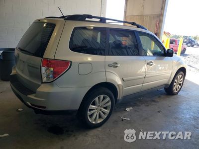 Trzecie zdjęcie samochodu z tyłu: 2011 SUBARU FORESTER 2.5X PREMIUM VIN:JF2SHBDC3BH735952 - miniatura