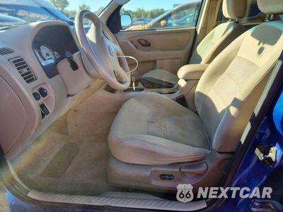 Zdjęcie 7 z 12 samochodu: 2007 FORD ESCAPE XLT VIN:1FMYU03187KB61105 - miniatura