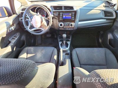 Zdjęcie 8 z 12 samochodu: 2019 HONDA FIT LX VIN:3HGGK5H45KM729027 - miniatura