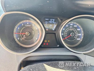Zdjęcie 9 z 12 samochodu: 2013 HYUNDAI ELANTRA LIMITED VIN:KMHDH4AE1DU780810 - miniatura