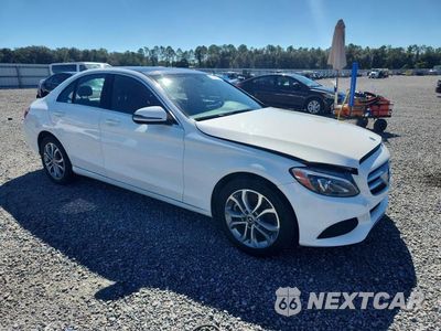 Czwarte zdjęcie samochodu z boku: 2017 MERCEDES-BENZ C 300 4MATIC VIN:55SWF4KB4HU212958 - miniatura