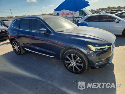 Czwarte zdjęcie samochodu z boku: 2020 VOLVO XC60 T5 INSCRIPTION VIN:YV4102DL6L1504679 - miniatura