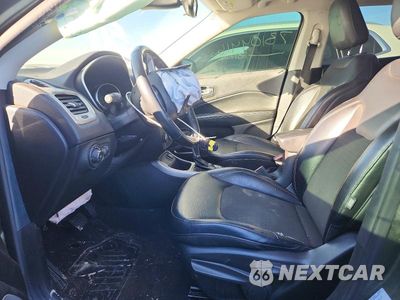 Zdjęcie 7 z 12 samochodu: 2017 JEEP COMPASS LATITUDE VIN:3C4NJCBB6HT668712 - miniatura