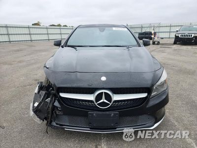 Piąte zdjęcie samochodu w środku: 2017 MERCEDES-BENZ CLA 250 4MATIC VIN:WDDSJ4GBXHN435911 - miniatura