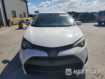 Piąte zdjęcie samochodu w środku: 2018 TOYOTA COROLLA LE VIN:2T1BURHE0JC040300 - miniatura