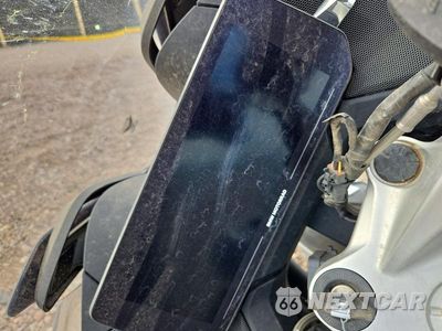Zdjęcie 7 z 9 samochodu: 2022 BMW R 1250 RT VIN:WB10L0309N6F57299 - miniatura