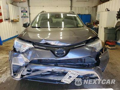 Piąte zdjęcie samochodu w środku: 2017 TOYOTA RAV4 LE VIN:JTMBFREV0HJ133511 - miniatura