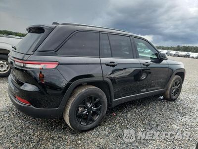 Trzecie zdjęcie samochodu z tyłu: 2025 JEEP GRAND CHEROKEE LAREDO VIN:1C4RJGAG3SC302439 - miniatura