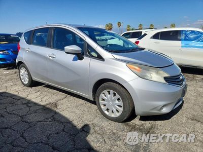 Czwarte zdjęcie samochodu z boku: 2015 NISSAN VERSA NOTE SV VIN:3N1CE2CP2FL421526 - miniatura