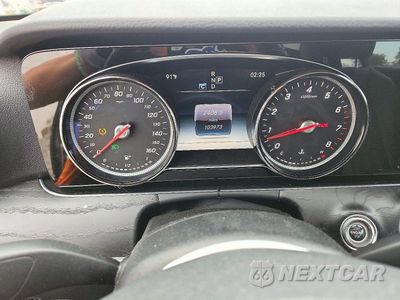Zdjęcie 9 z 12 samochodu: 2017 MERCEDES-BENZ E 300 4MATIC VIN:WDDZF4KB6HA127830 - miniatura