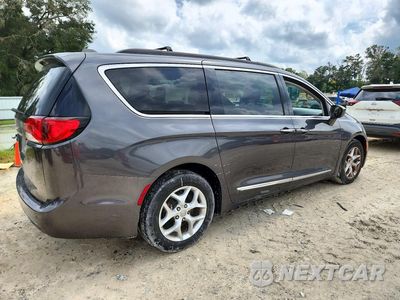 Trzecie zdjęcie samochodu z tyłu: 2017 CHRYSLER PACIFICA TOURING L VIN:2C4RC1BG9HR534338 - miniatura