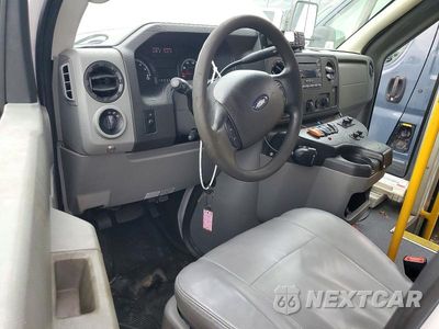 Zdjęcie 8 z 13 samochodu: 2017 FORD E350 SHUTTLE BUS VIN:1FDEE3FS3HDC22114 - miniatura