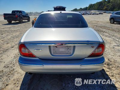 Zdjęcie 6 z 13 samochodu: 2007 JAGUAR XJ8 VIN:SAJWA71B17SH14626 - miniatura