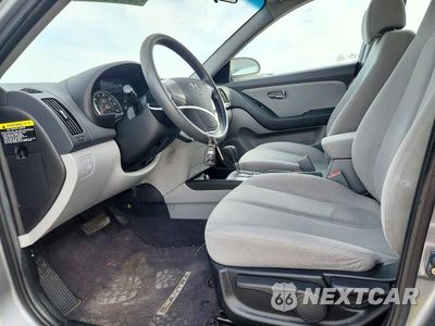 Zdjęcie 7 z 12 samochodu: 2010 HYUNDAI ELANTRA GLS VIN:KMHDU4AD2AU829107 - miniatura