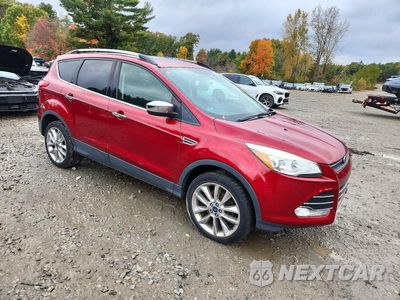 Czwarte zdjęcie samochodu z boku: 2015 FORD ESCAPE SE VIN:1FMCU9G9XFUA13572 - miniatura