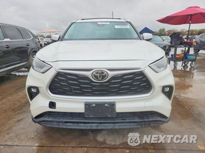 Piąte zdjęcie samochodu w środku: 2021 TOYOTA HIGHLANDER XLE VIN:5TDGZRAH9MS519046 - miniatura