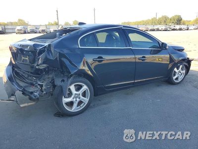 Trzecie zdjęcie samochodu z tyłu: 2012 VOLVO S60 T5 VIN:YV1622FS7C2040877 - miniatura