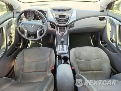 Zdjęcie 8 z 12 samochodu: 2013 HYUNDAI ELANTRA GLS VIN:KMHDH4AE8DU712004 - miniatura