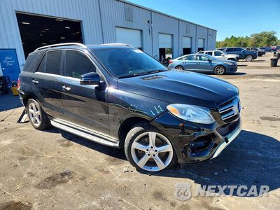 Czwarte zdjęcie samochodu z boku: 2017 MERCEDES-BENZ GLE 350 VIN:4JGDA5JB5HA895076 - miniatura