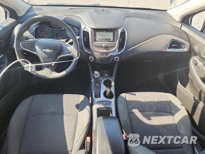 Zdjęcie 8 z 12 samochodu: 2017 CHEVROLET CRUZE LT VIN:1G1BE5SM5H7171085 - miniatura