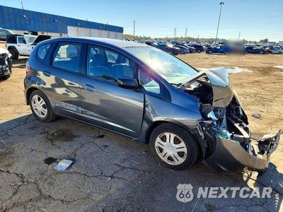 Czwarte zdjęcie samochodu z boku: 2011 HONDA FIT VIN:JHMGE8H38BS008222 - miniatura