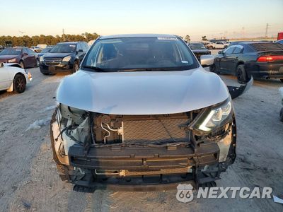 Piąte zdjęcie samochodu w środku: 2017 NISSAN ROGUE SPORT S VIN:JN1BJ1CPXHW023804 - miniatura