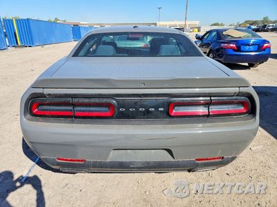 Zdjęcie 6 z 12 samochodu: 2018 DODGE CHALLENGER SXT VIN:2C3CDZAGXJH321918 - miniatura