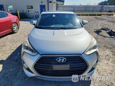 Piąte zdjęcie samochodu w środku: 2016 HYUNDAI VELOSTER TURBO VIN:KMHTC6AE4GU254388 - miniatura