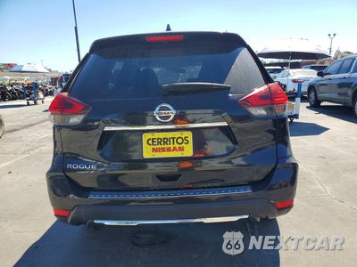 Zdjęcie 6 z 14 samochodu: 2017 NISSAN ROGUE S VIN:JN8AT2MT0HW390476 - miniatura