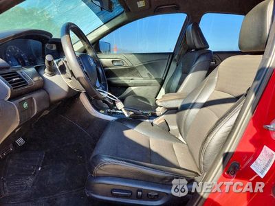 Zdjęcie 7 z 12 samochodu: 2016 HONDA ACCORD SPORT VIN:1HGCR2F53GA039026 - miniatura