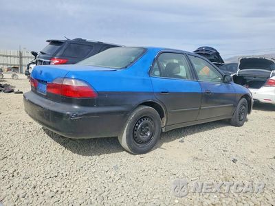 Trzecie zdjęcie samochodu z tyłu: 1998 HONDA ACCORD LX VIN:1HGCG5642WA011196 - miniatura