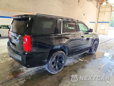 Trzecie zdjęcie samochodu z tyłu: 2018 CHEVROLET TAHOE K1500 LT VIN:1GNSKBKC9JR310321 - miniatura