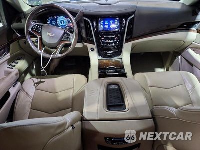 Zdjęcie 8 z 12 samochodu: 2017 CADILLAC ESCALADE LUXURY VIN:1GYS4BKJXHR149399 - miniatura