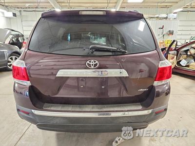 Zdjęcie 6 z 13 samochodu: 2012 TOYOTA HIGHLANDER SE VIN:5TDBK3EH2CS134240 - miniatura