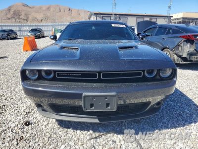 Piąte zdjęcie samochodu w środku: 2019 DODGE CHALLENGER SXT VIN:2C3CDZAG1KH676977 - miniatura