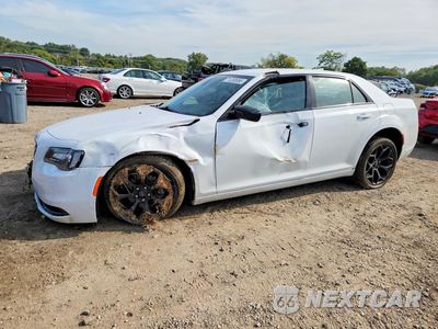 2019 CHRYSLER 300 TOURING 2C3CCAAG3KH722989 - główne zdjęcie licytacji z USA - miniatura