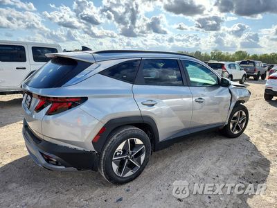 Trzecie zdjęcie samochodu z tyłu: 2026 HYUNDAI TUCSON SEL VIN:5NMJB3DE0TH620180 - miniatura