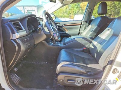 Zdjęcie 13 z 26 samochodu: 2015 TOYOTA HIGHLANDER LIMITED VIN:5TDDKRFH1FS078208 - miniatura
