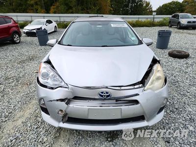 Piąte zdjęcie samochodu w środku: 2012 TOYOTA PRIUS C ONE VIN:JTDKDTB38C1006066 - miniatura